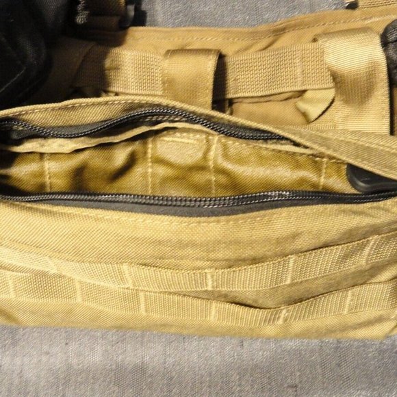 USMC MARINE CORP FIGHTING LOAD CARRIER FLC TACTICAL VEST MOLLE POUCHES SV 1907 - Picture 8 of 15